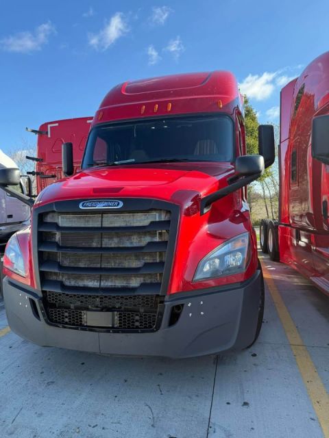 2018 Freightliner cascadia