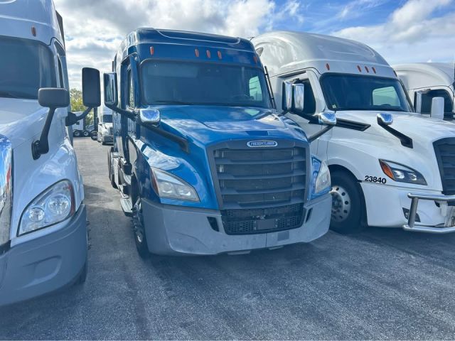 2022 Freightliner Cascadia
