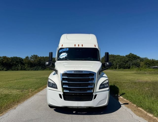 2022 FREIGHTLINER CASCADIA 126