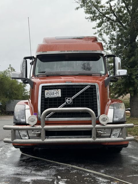 Продаем свой трак. Volvo VNL 780, 2014 года