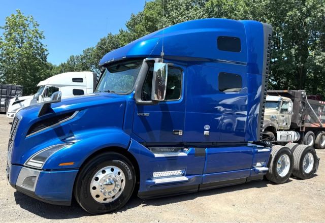 2021 Volvo vnl760
