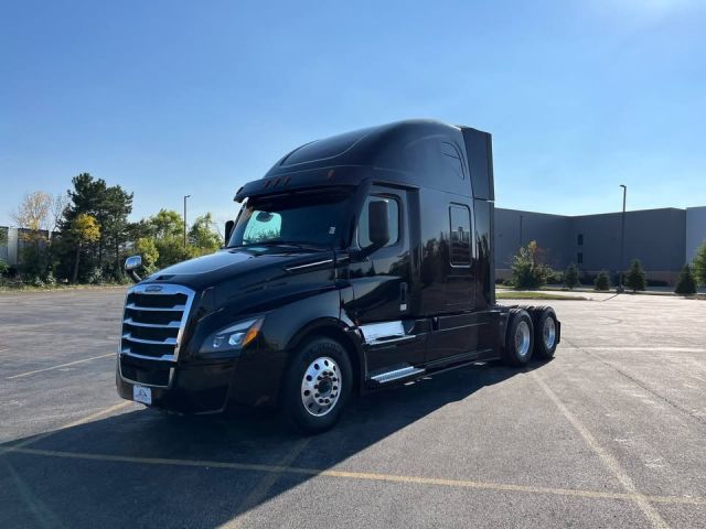 2022 Freightliner Cascadia 126