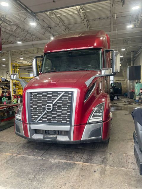 2020 Volvo VNL 760 – Low Miles, Warranty & Financing Available