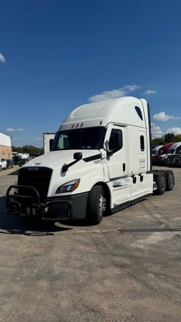 2021 Freightliner cascadia 126